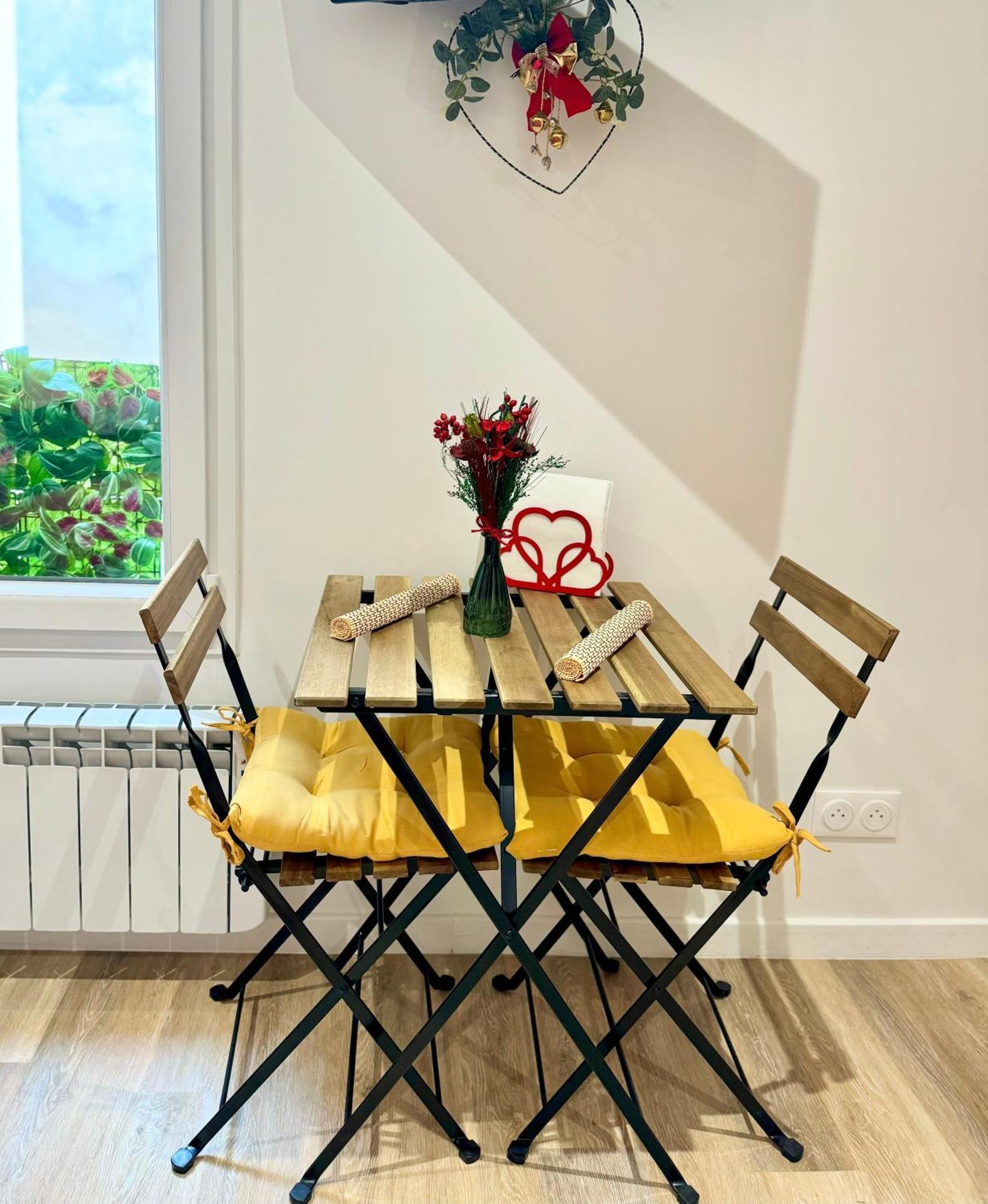 Amelie Poulain Studio In Heart Of Montmartre Paris Dış mekan fotoğraf